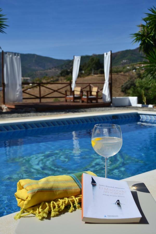 The African House Bed & Breakfast Tolox Bagian luar foto