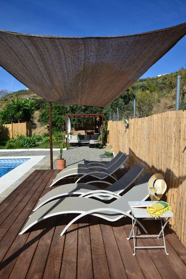The African House Bed & Breakfast Tolox Bagian luar foto